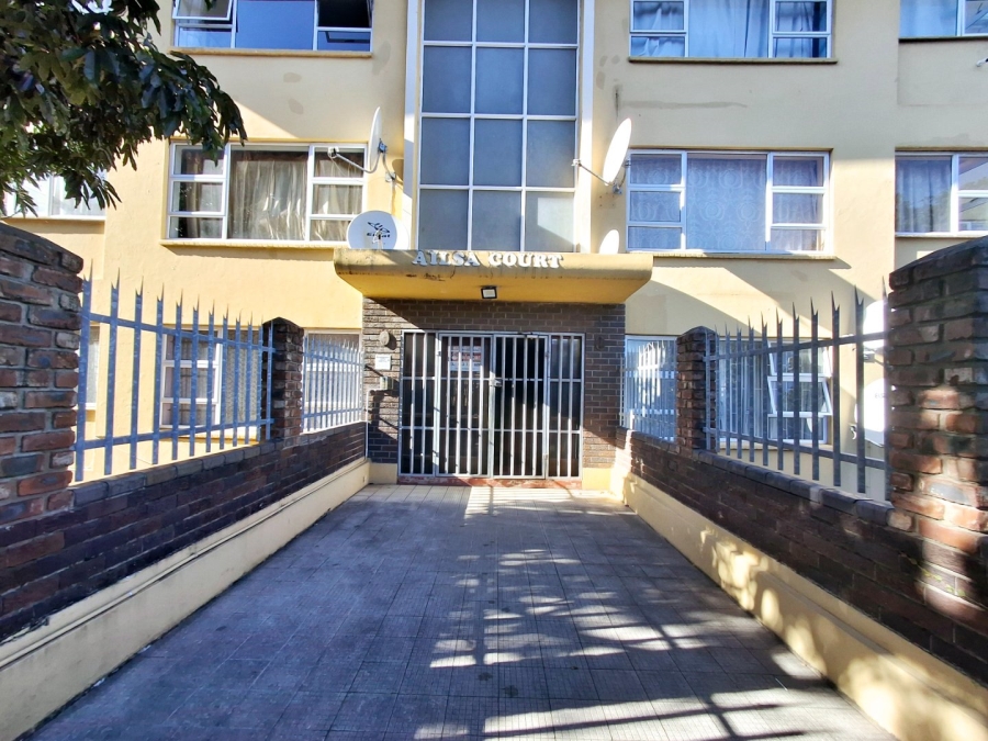 4 Bedroom Property for Sale in Southernwood Eastern Cape